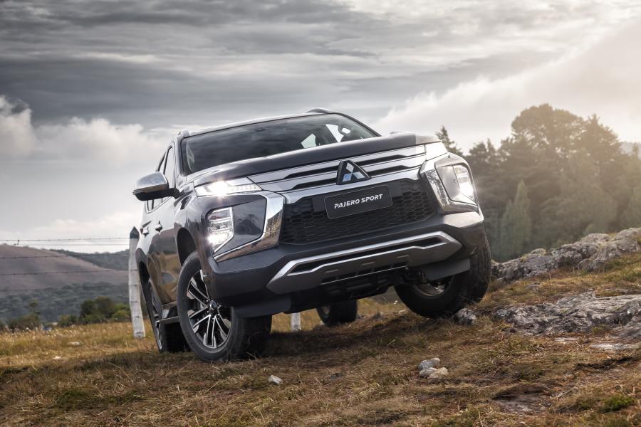  Mitsubishi Pajero Sport HPE-S 2020 года  (LA) (фото 6 из 38)